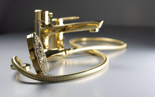 DEANTE Arnika 3 - Loch - Wannenarmatur mit Brausegarnitur // Gold // BQA - Z13M erhältlich bei Twoda Shop