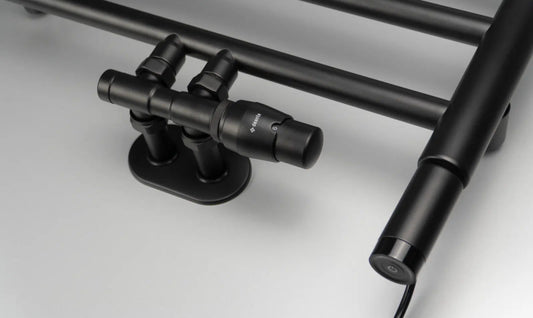 DEANTE Silia Heizpatrone für Badheizkörper – 400 W // Nero // AGI - N401 erhältlich bei Twoda Shop