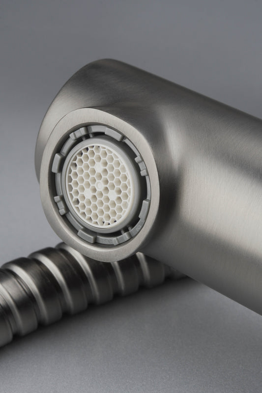 DEANTE Silia Küchenarmatur mit ausziehbarem Auslauf // Titanium // BQS - D73M erhältlich bei Twoda Shop