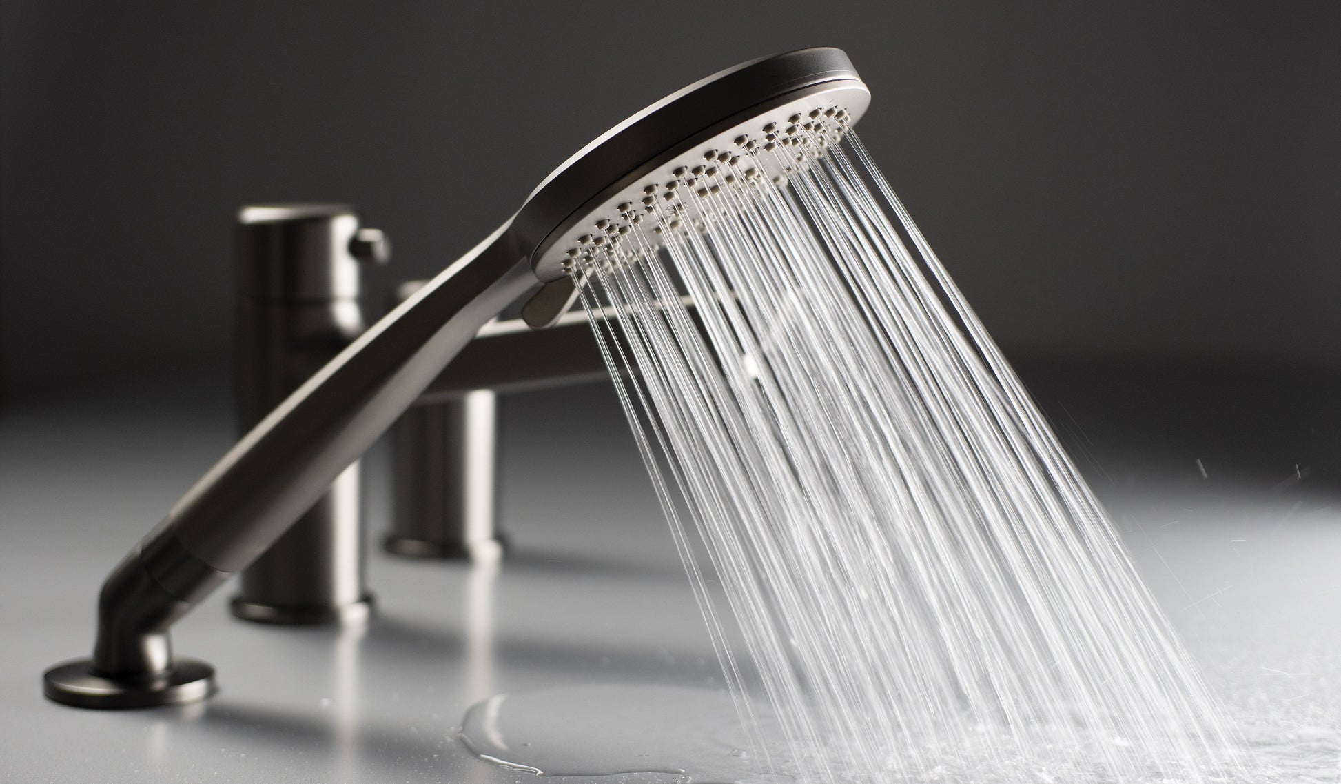 DEANTE Arnika 3 - Loch - Wannenarmatur mit Brausegarnitur // Titan // BQA - D13M erhältlich bei Twoda Shop