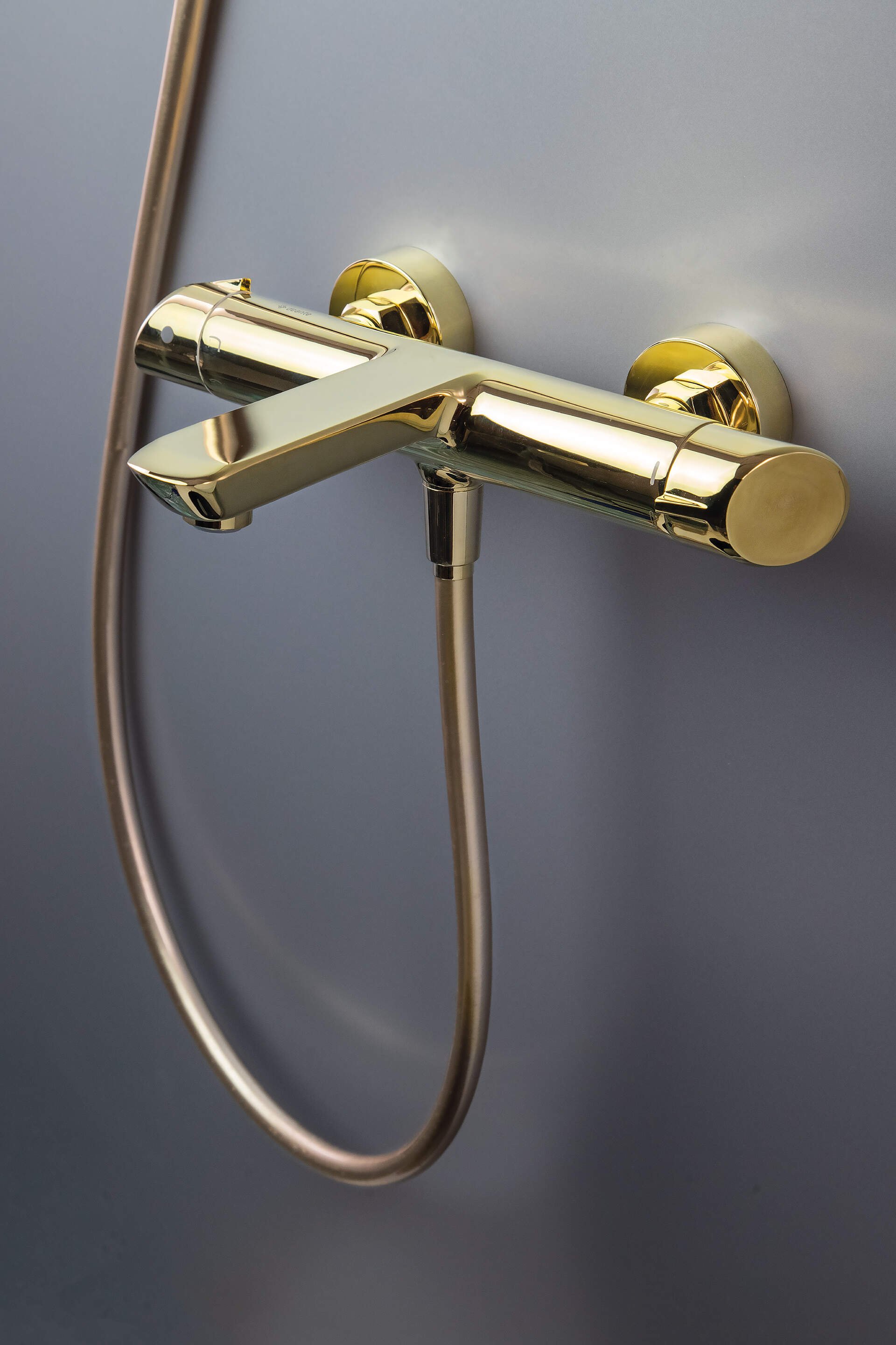 DEANTE Arnika Wannenarmatur mit Drehregler // Gold // BQA - Z10M erhältlich bei Twoda Shop