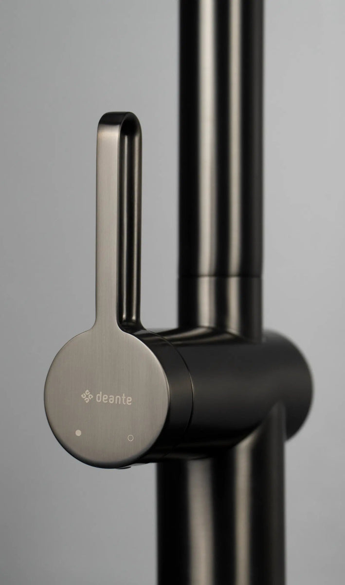 DEANTE Magnetic Küchenarmatur mit flexiblem Auslauf – 2 Strahlarten // Titanium // BRM_D72M erhältlich bei Twoda Shop