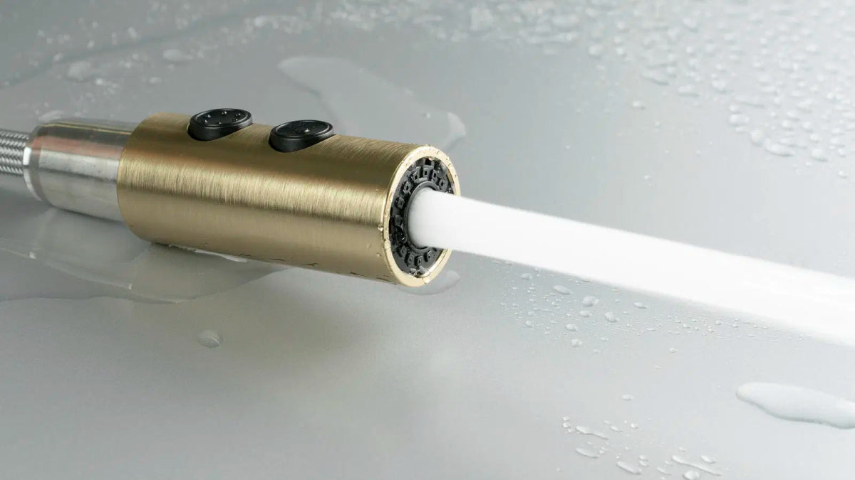 DEANTE Olfato Küchenarmatur mit ausziehbarem Auslauf – 2 Strahlarten // gebürstetes Gold // BQO - R72M erhältlich bei Twoda Shop