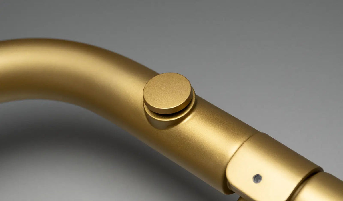 DEANTE Silia Badheizkörper – Höhe 85 cm // Mattgold // AGI - RG31 erhältlich bei Twoda Shop