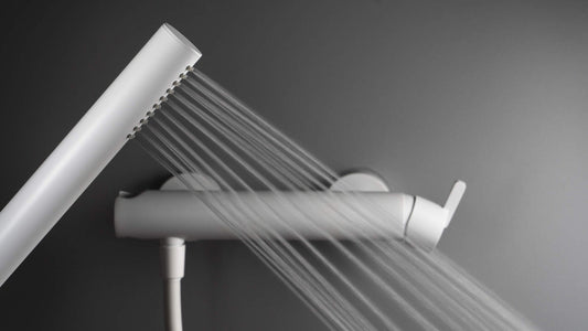 DEANTE Silia Duscharmatur mit Brausegarnitur // Bianco // BQS - A41M erhältlich bei Twoda Shop