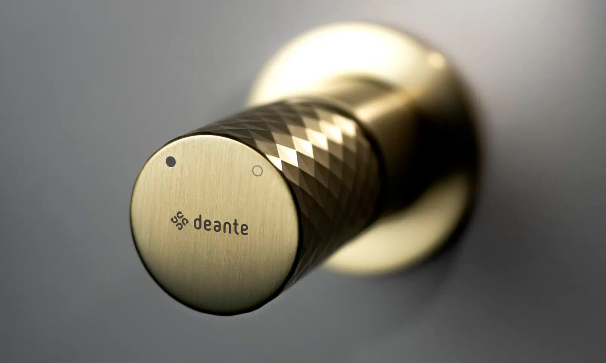 DEANTE Silia Hexa 4 - Loch - Wannenarmatur mit Brausegarnitur Unterputz // gebürstetes Gold // BHS - R18P erhältlich bei Twoda Shop