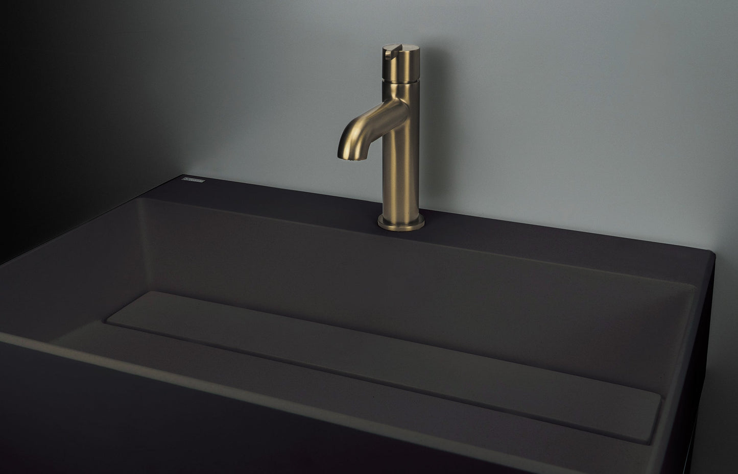 DEANTE Silia Waschtischarmatur // gebürstetes Gold // BQS - R20M erhältlich bei Twoda Shop